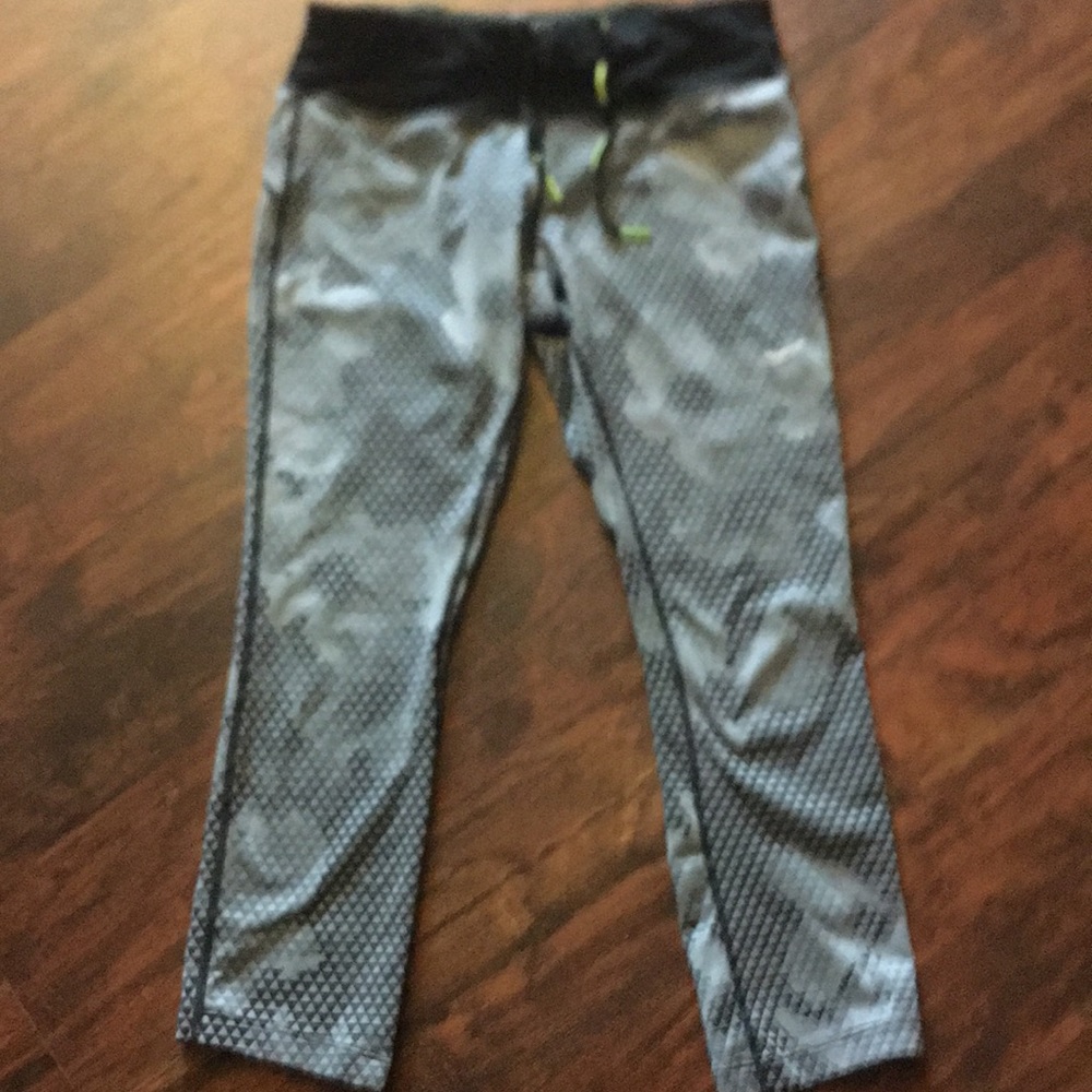 Workout pants